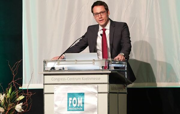 Christoph Juhn auf einem Vortrag bei der FOM